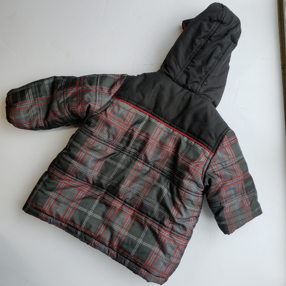 Pacific Trail child's warm winter coat with hood - Picture 6 of 6
